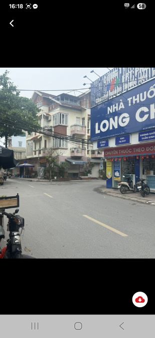 Chủ nhà cần bán căn nhà 30m2  gần chợ bán buôn thôn bắc lãm. Nhà xây 5 tầng mặt tiền 3m - 4