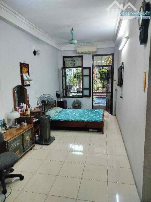 MẶT PHỐ ĐÊ LA THÀNH, DT 35M2, Ô TÔ, KINH DOANH, SÁT Ô CHỢ DỪA, 4TẦNG, GIÁ 12.xTỶ. - 4