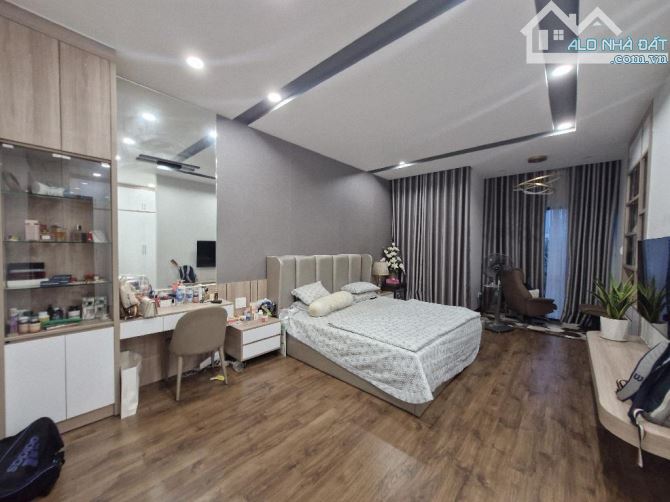 BIỆT THỰ KHU PHỐ ĐÔNG – DT 120M² -  FULL NỘI THẤT CAO CẤP – Ở NGAY - CÁT LÁI Q2 - 4