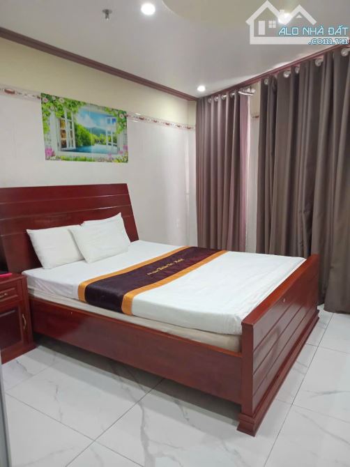 Bán nhà 22/3 Trương Hoàng Thanh, P12, Quận Tân Bình - 4