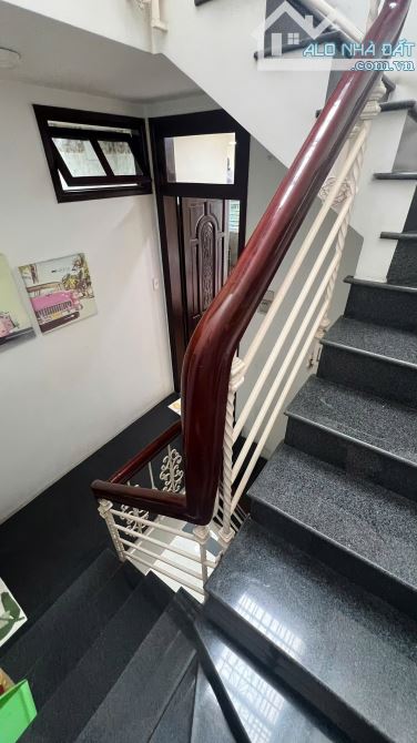 Bán nhà hẻm 42 Nguyễn Minh Hoàng, P12, Tân Bình. DT: 5m x 16m vị trí đẹp đầu hẻm - 4