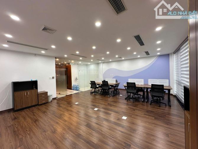 Bán toà nhà Mặt Phố Hoàng Quốc Việt - lô góc 400m2 - 9 tầng nổi + hầm - MT 15m - 179 tỷ - 5