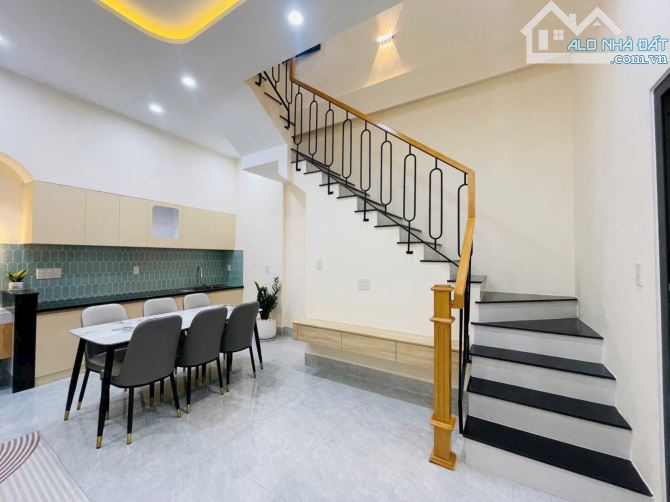 Bán nhà 02 tầng Kiệt đường Hoàng Quốc Việt Full nội thất giá 3,3x tỷ - 5