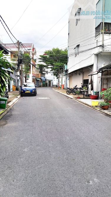 NHÀ 2 TẦNG 50M2 XE HƠI NGỦ TRONG NHÀ TMT 13 Q12 GIÁ 3TỶ1 - 5