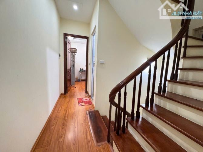 Hạ 500triệu Lô góc 15m ra mặt phố Pháo Đài Láng ngõ to 5 tầng 42m2 mới đẹp đầy đủ nội thất - 5