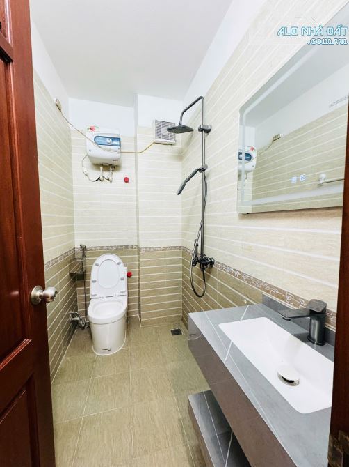 HOA LÂM-LONG BIÊN 31.8  m2X5T ,Ô TÔ ĐỖ CỔNG  GIÁ 6 TỶ XÍU CÓ THƯƠNG LƯỢNG Ở NGAY - 5