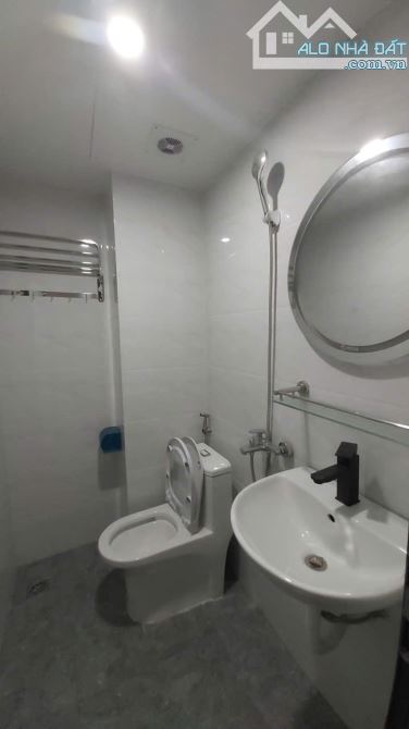SIÊU PHẨM 5T THANG MÁY MẶT ĐƯỜNG TRỤC CHÍNH TỔ 12 MẬU LƯƠNG - KIẾN HƯNG - GIÁ CHƯA TỚI 7 T - 5