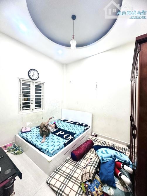 Bán nhà gần PHAN HUY ÍCH, CN 94m2, Hẻm 1 Trục, 3 Tầng, Sân xe, Sân Thượng, 7 Tỷ x - 5