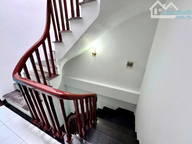 Bán Nhà Phố KD 41m2- 5T- Vạn Phúc- Đường 2 ô tô tránh- KD các loại- sổ vuông- Nhỉnh 12 tỷ - 5