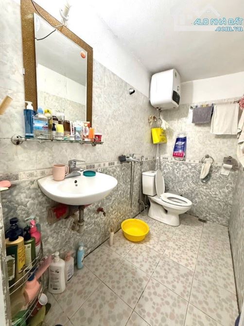 Bán nhà phân lô tại Nguyễn Xiển 45m*4Tầng,ngõ thông,oto đỗ cửa giá nhỉnh 8 tỷ - 5