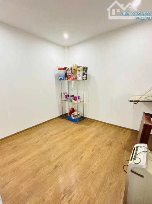 NHÀ ĐẸP TÂY MỖ. LÔ GÓC - 2 THOÁNG - NỞ HẬU 40m x 4T- GẦN Ô TÔ -  TT NAM TỪ LIÊM- VIEW HỒ M - 5