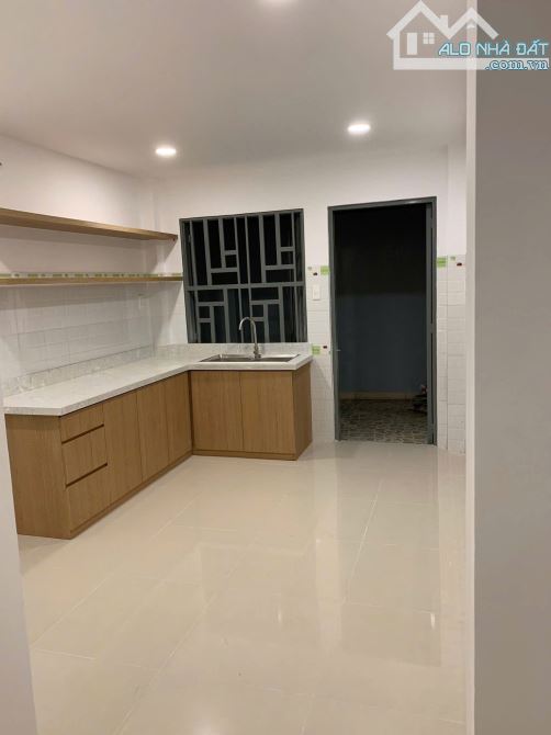 3 TẦNG CÒN MỚI- 3.2 x 17M- 3PN- NGUYỄN HUY LƯỢNG P14 BT- 7,8 TỶ TL - 5