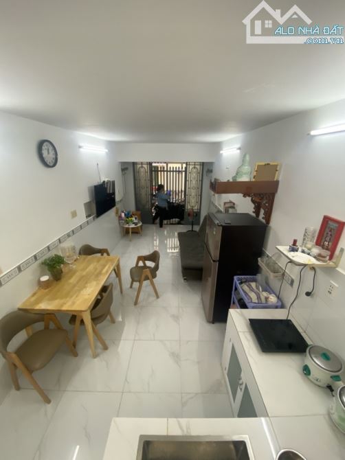 BÁN NHÀ QUẬN 10 – 51M² (3.3 x 15.5) – 2 TẦNG – 3PN – CHỈ NHỈNH 6 TỶ - 5