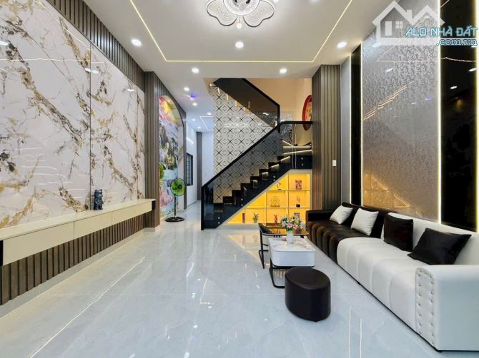 Bán nhà hẻm xe hơi 5m 1 sẹc sát mặt tiền đường Phan Huy Ích, P.12, 4,2 x 11,5 giá 5.85 tỷ - 5