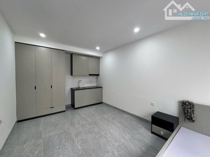 YÊN HOÀ CẦU GIẤY 55m 7 TẦNG MT 4.2m 15.2 TỶ CCMN 10 CĂN HỘ THANG MÁY DÒNG TIỀN - 5