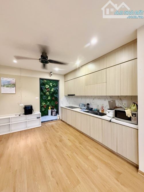 BÁN NHÀ- PHỐ NGUYỄN VĂN CỪ – GARA – VIEW THOÁNG –THANG MÁY –FULL NỘI THẤT _52m2, 11,99 tỷ - 5