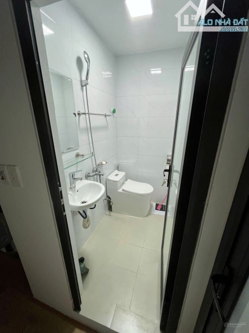 Nhà đẹp, full đồ Đội Cấn, Ba Đình. DT 44m2, 4 tầng, 4 ngủ, full đồ. Giá 15 triệu(tháng) - 5
