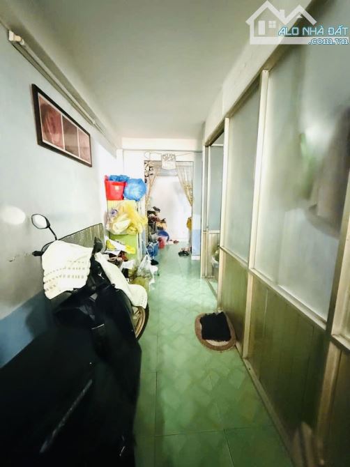 SIÊU PHẨM XÓM ĐẠO KINH DOANH NHỎ HẺM ĐẸP 4 MÉT THÔNG THẲNG TỨ TUNG CẤP PHÉP XÂY ĐC 5 TẦNG - 6