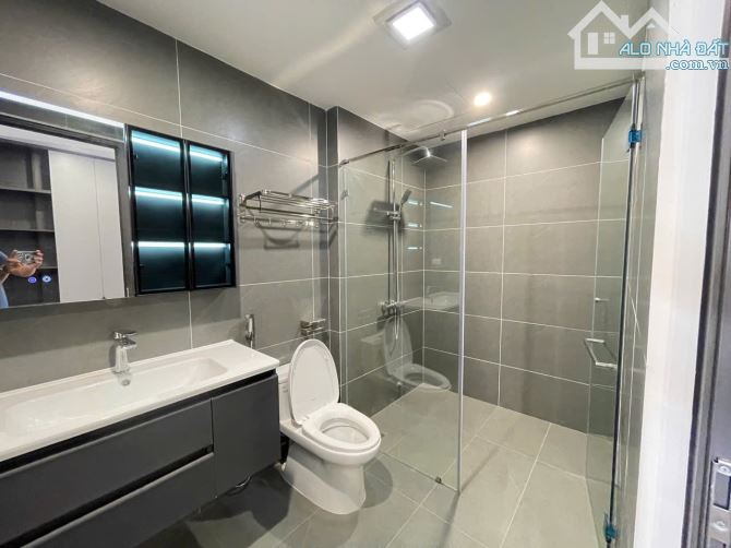 SIÊU PHẨM NGỌC LÂM -LONG BIÊN 38.5M2 x5TẦNG GARA Ô TÔ THANG MÁY GI.Á NHỈNH 10TỶ CÓ TL - 6