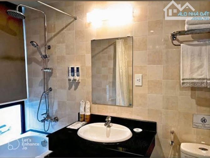 Bán khách sạn mặt đường Lê Hồng Phong 6 tầng 29 phòng - 6