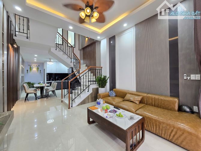 Bán siêu phẩm 3 tầng Phú Xuân 9 khu VIP Hoà Minh - 6