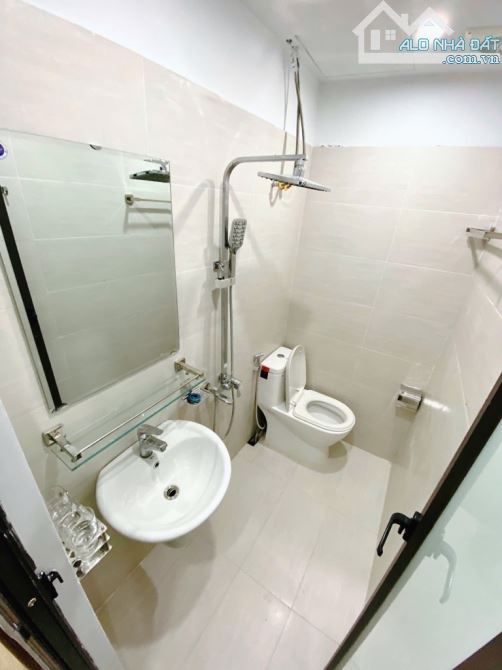 Bán nhà Định Công 35m*5Tầng,ngõ thông,2 thoáng trước sau ,nhà đẹp ở ngay giá nhỉnh 6 Tỷ - 6