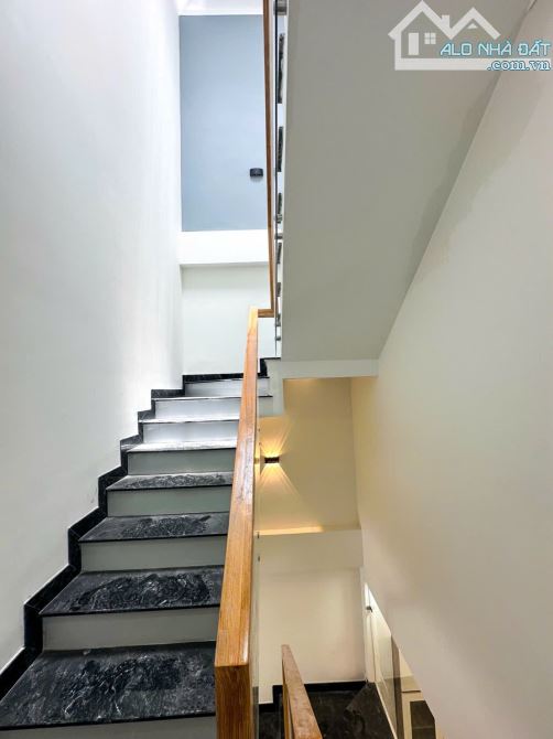 CHỦ GỞI BÁN NHÀ 1 TRỆT 2 LẦU (HOÀN CÔNG) NGAY KHU TĐC P. BỬU HOÀ. GIÁ CHỈ 4,2 TỶ - 6