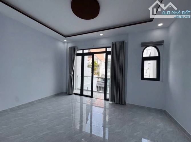BÁN NHÀ ĐẸP 100M² – 2 TẦNG – TT QUẬN 9 – GIÁ CHỈ NHỈNH 7 TỶ - 6