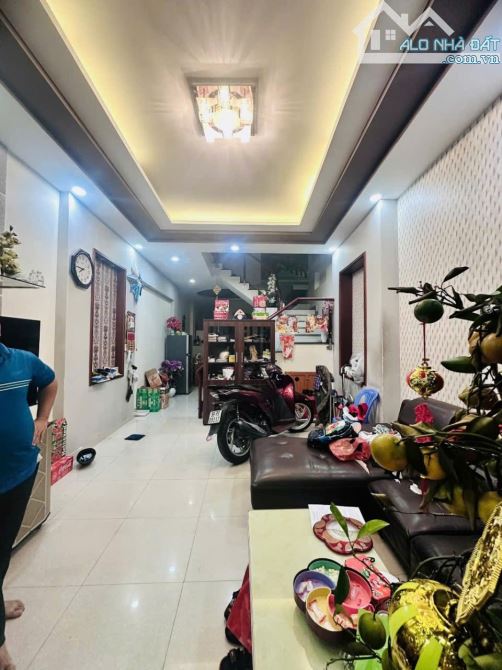 NHÀ ĐẸP TB - GẦN TRƯỜNG CHINH & PHẠM VĂN BẠCH - HẺM 3M THÔNG - 94M²(4,5×21) - 3 TẦNG CHỈ 7 - 6