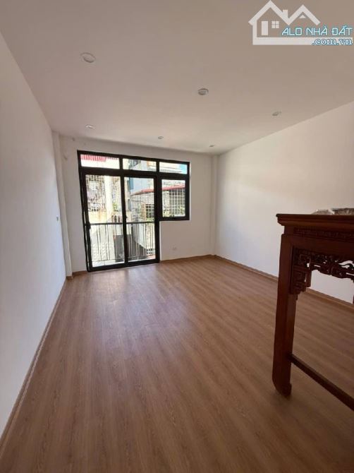 BÁN NHÀ GỐC ĐỀ - HOÀNG MAI-36M-4 TẦNG - 7.5 TỶ - CÁCH 30M RA Ô TÔ - 6