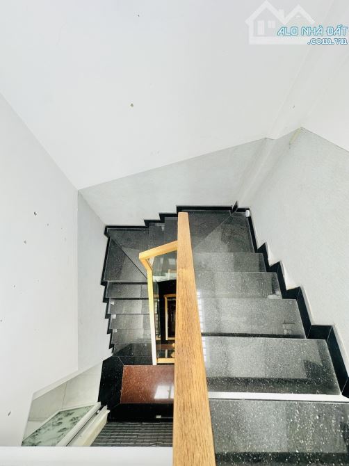 ✨ NHÀ MỚI – HẺM 10M – QUẬN 10 ✨  📍 Ba Tháng Hai, P.12, Quận 10 – DT CN 31m² -thực tế 42m² - 6