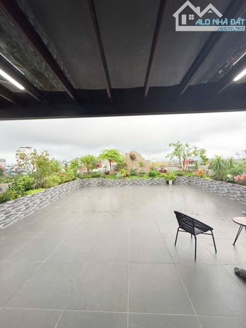 120 tỷ /246 m2/ 8.2 M tiền/ 7 tầng / Mặt Phố Hồng Hà