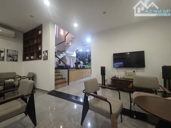Q2, NGAY LÊ VĂN THỊNH - NHÀ MẶT TIỀN ĐƯỜNG KINH DOANH - 190M2(10*19)* 3 TẦNG - GIÁ 17,5 TY - 6