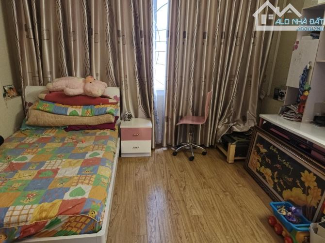 BÁN NHÀ NGUYỄN KHÁNH TOÀN, 60M2, MT 4.5M, 5 TẦNG, VIEW CÔNG VIÊN, VỈA HÈ OTO, GIÁ 17.5 TỶ - 7