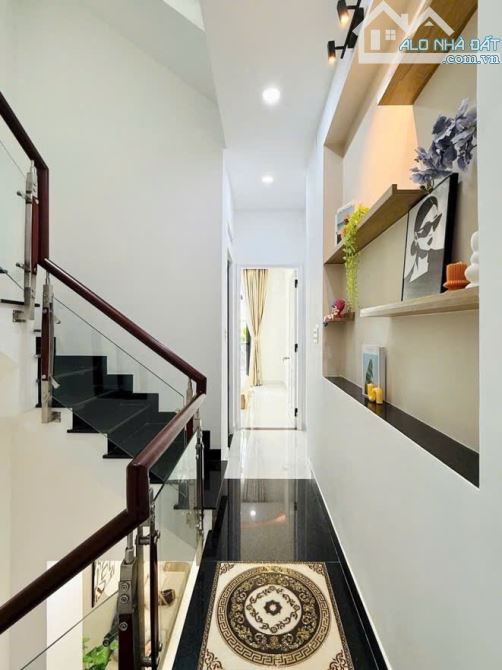 NHÀ MỚI TRANG BỊ NỘI THẤT CAO CẤP THEO PHONG CÁCH HIỆN ĐẠI. NHÀ NỞ HẬU,NGUYỄN TƯ GIẢN.P12. - 7
