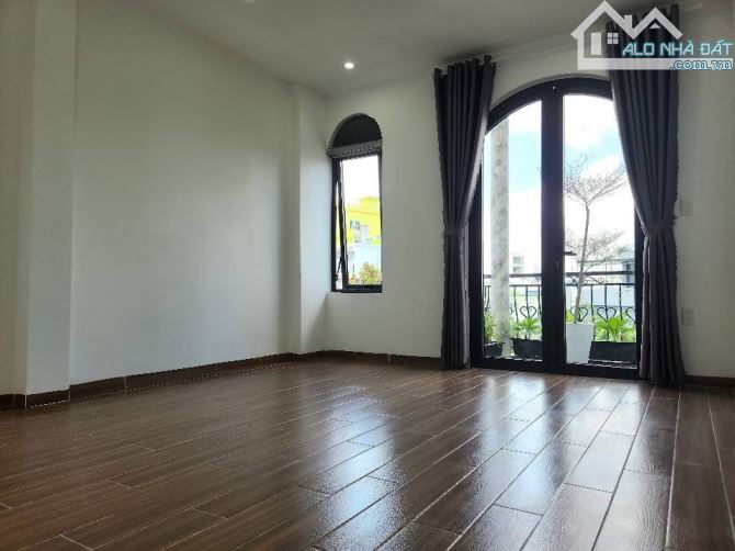 👉CÓ THỂ TIN ĐC KO SIÊU PHẨM NHÀ 3 TẦNG ĐƯỜNG 7,5 MÀ RẺ HƠN ĐƯỜNG 5,5 - 7