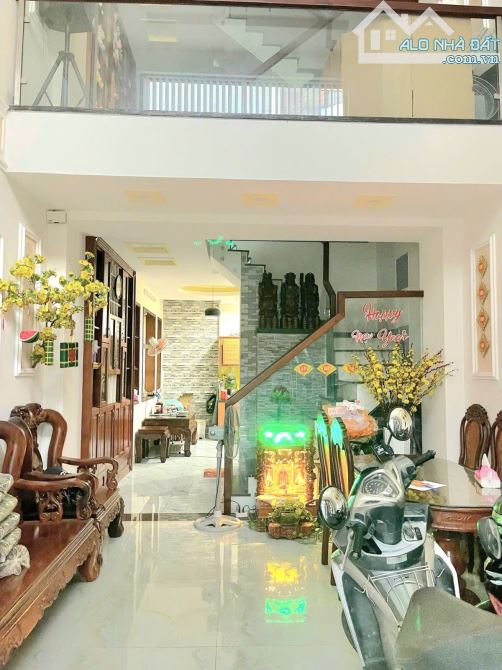 Dương Quảng Hàm Gò Vấp, hẻm xe hơi 8m, Dt 50m2, 5 tầng 4Pn, full nội thất, giảm còn 9,9 tỷ - 7