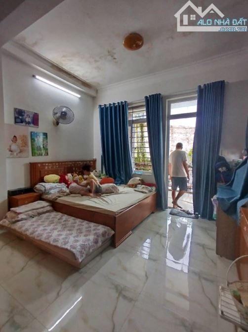 nhà mặt tiền 4 tầng đường số 5 gần chung cư an lộc đường Nguyễn Oanh phường 17 quận gò vấp - 7
