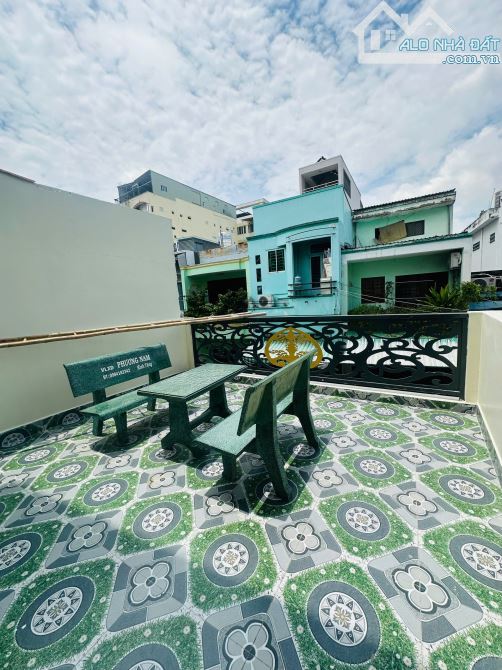SIÊU PHẨM 3 TẦNG NGAY HƯƠNG LỘ 2 - HẺM 8M THÔNG - 48M2 (4x12)- TẶNG NỘI THẤT. CHỈ HƠN 5 TỶ - 7