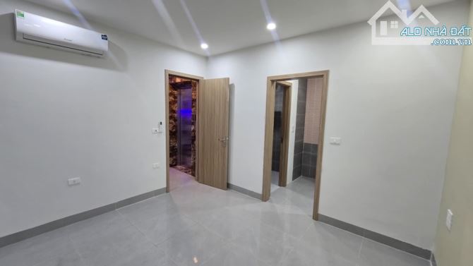 BÁN NHÀ MỚI XÂY DƯƠNG QUẢNG HÀM – CẦU GIẤY – 6 TẦNG THANG MÁY – CHỈ nhỉnh 9 TỶ Cần bán gấp - 7