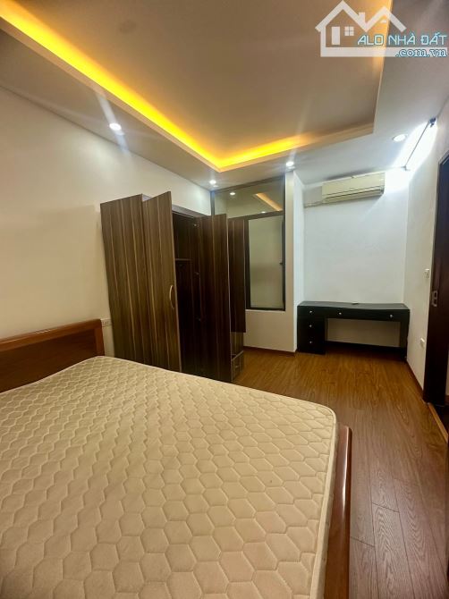 BÁN NHÀ NGÕ HUY VĂN - TT ĐỐNG ĐA - DT LỚN 45/50MT2 - GIÁ CHỈ 12 TỶ - 7