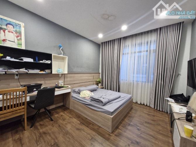 BIỆT THỰ KHU PHỐ ĐÔNG – DT 120M² -  FULL NỘI THẤT CAO CẤP – Ở NGAY - CÁT LÁI Q2 - 7