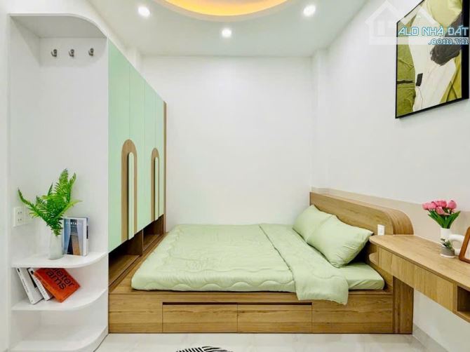 NHÀ MỚI TRANG BỊ NỘI THẤT CAO CẤP THEO PHONG CÁCH HIỆN ĐẠI. NHÀ NỞ HẬU,NGUYỄN TƯ GIẢN.P12. - 8