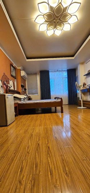 Oto vào nhà, 230 Lạc Trung, nhà tự xây Văn phòng CTY, 48m2 x mtiền 8m. Giá 18.6 tỷ