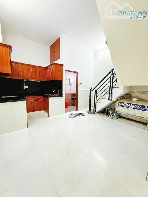 Nhà bán k lộ giới, 3 tầng (4.4x9m), hẻm 56 Bùi Minh Trực - 8