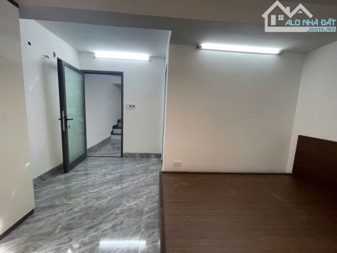 Bán nhà 3 tầng Full nội thất đường Cù Chính Lan, tặng kèm 1 nhà 3 tầng. Giá 5,4 tỷ - 8