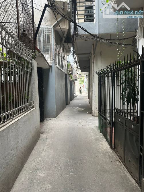 BÁN NHÀ NGÕ HUY VĂN - TT ĐỐNG ĐA - DT LỚN 45/50MT2 - GIÁ CHỈ 12 TỶ - 8