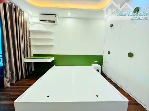 BÁN NHÀ PHỐ TRẠM - LONG BIÊN, 5 TẦNG, Ô TÔ ĐỖ CỔNG, BÃI GỬI XE CẠNH NHÀ - 8