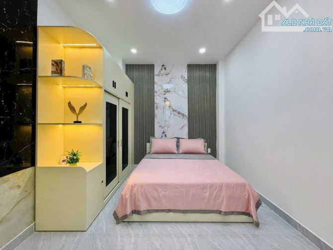 Bán nhà hẻm xe hơi 5m 1 sẹc sát mặt tiền đường Phan Huy Ích, P.12, 4,2 x 11,5 giá 5.85 tỷ - 8