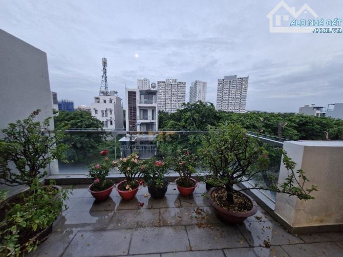 BIỆT THỰ KHU PHỐ ĐÔNG – DT 120M² -  FULL NỘI THẤT CAO CẤP – Ở NGAY - CÁT LÁI Q2 - 8